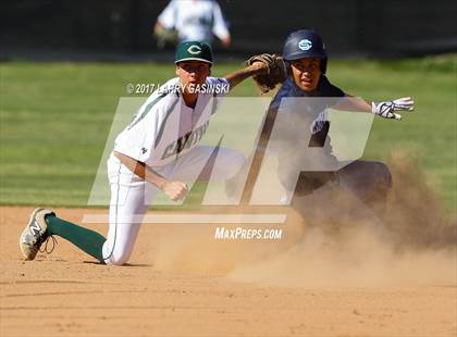 Thumbnail 1 in Saugus @ Canyon photogallery.