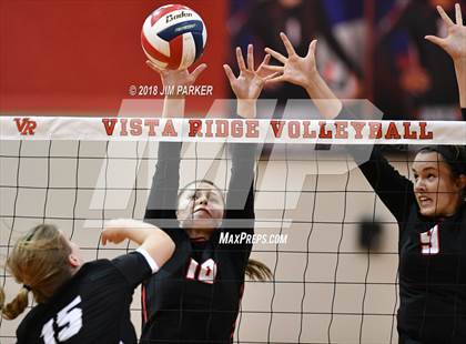 Thumbnail 2 in Vandegrift @ Vista Ridge photogallery.