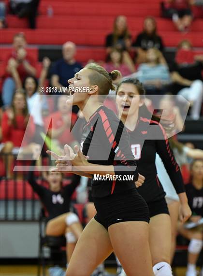 Thumbnail 3 in Vandegrift @ Vista Ridge photogallery.