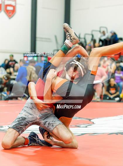 Thumbnail 2 in Lovelock Mustangs Tournament (113lbs) photogallery.