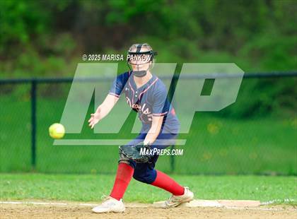 Thumbnail 3 in Bishop Grimes vs Pulaski photogallery.