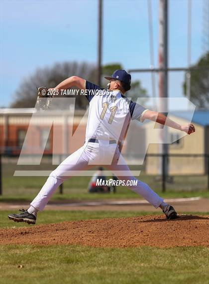 Thumbnail 1 in Lipan @ Perrin-Whitt photogallery.