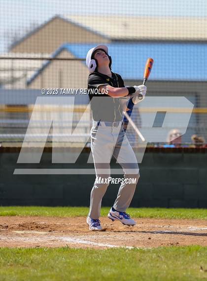 Thumbnail 3 in Lipan @ Perrin-Whitt photogallery.