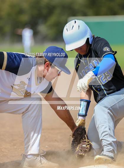 Thumbnail 3 in Lipan @ Perrin-Whitt photogallery.