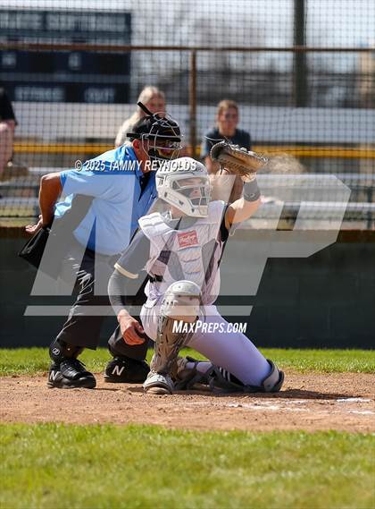 Thumbnail 3 in Lipan @ Perrin-Whitt photogallery.