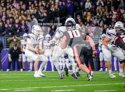 Thumbnail 2 in Camas vs. Sumner (WIAA 4A Final) photogallery.