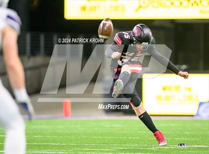 Thumbnail 1 in Camas vs. Sumner (WIAA 4A Final) photogallery.