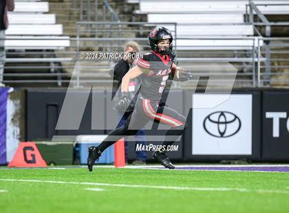 Thumbnail 3 in Camas vs. Sumner (WIAA 4A Final) photogallery.