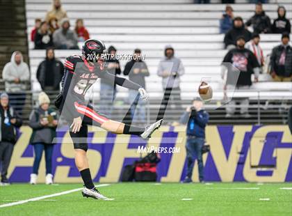 Thumbnail 2 in Camas vs. Sumner (WIAA 4A Final) photogallery.