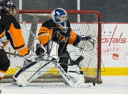 Thumbnail 1 in Hayfield/TC Williams/Lee @ Washington-Lee photogallery.