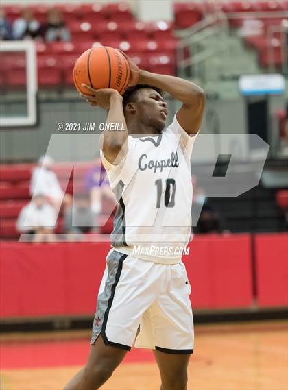 Thumbnail 1 in Allen vs Coppell (UIL 6A Bi-District Playoff) photogallery.
