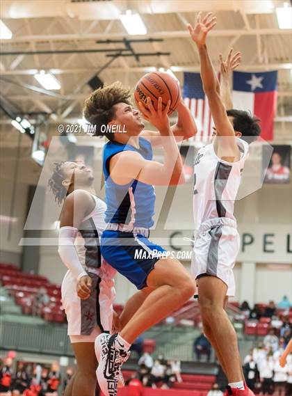 Thumbnail 2 in Allen vs Coppell (UIL 6A Bi-District Playoff) photogallery.