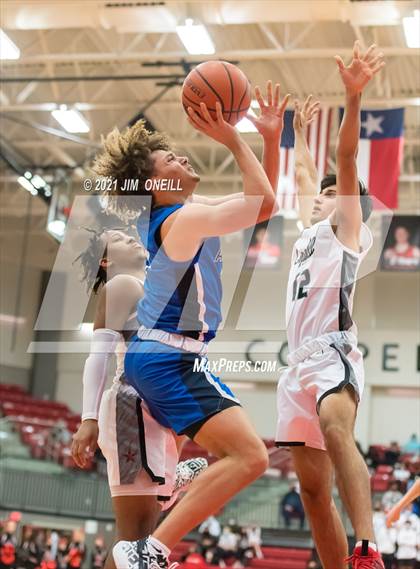 Thumbnail 3 in Allen vs Coppell (UIL 6A Bi-District Playoff) photogallery.