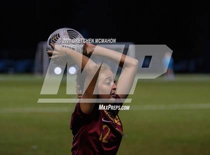 Thumbnail 3 in 11/1/21 Staples vs St Joseph (FCIAC Semifinals) photogallery.