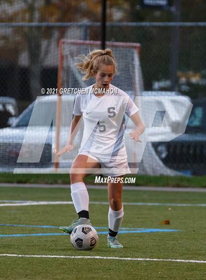 Thumbnail 1 in 11/1/21 Staples vs St Joseph (FCIAC Semifinals) photogallery.