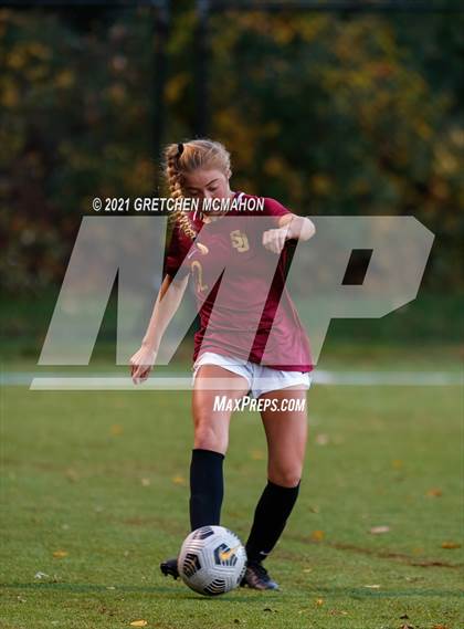 Thumbnail 3 in 11/1/21 Staples vs St Joseph (FCIAC Semifinals) photogallery.