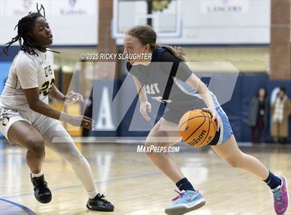 Thumbnail 3 in Belleville East vs O'Fallon (IHSA 4A Regional Final) photogallery.