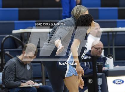Thumbnail 1 in Belleville East vs O'Fallon (IHSA 4A Regional Final) photogallery.
