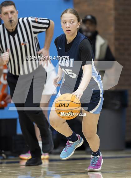 Thumbnail 3 in Belleville East vs O'Fallon (IHSA 4A Regional Final) photogallery.