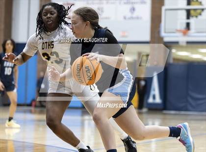 Thumbnail 1 in Belleville East vs O'Fallon (IHSA 4A Regional Final) photogallery.