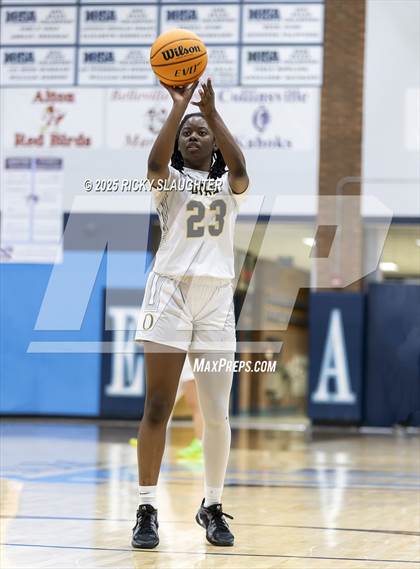 Thumbnail 3 in Belleville East vs O'Fallon (IHSA 4A Regional Final) photogallery.