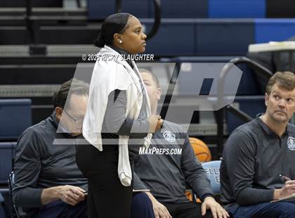Thumbnail 1 in Belleville East vs O'Fallon (IHSA 4A Regional Final) photogallery.