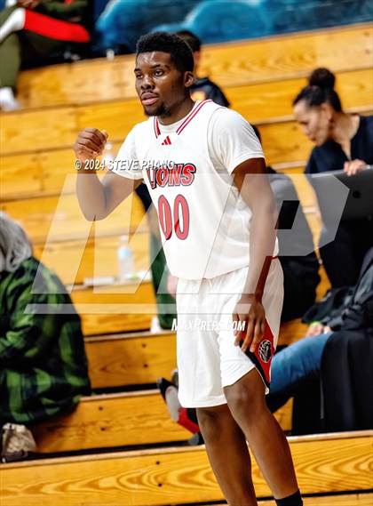 Thumbnail 3 in St. Mary's vs. McClatchy photogallery.