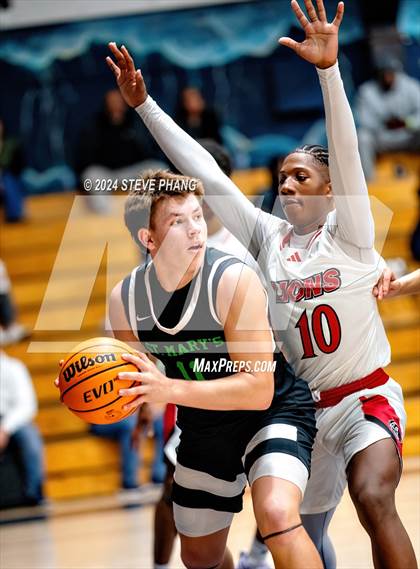 Thumbnail 3 in St. Mary's vs. McClatchy photogallery.