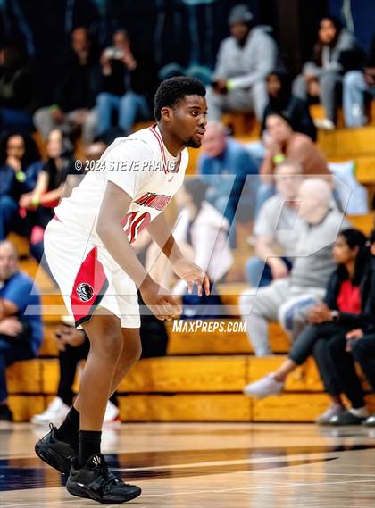 Thumbnail 3 in St. Mary's vs. McClatchy photogallery.