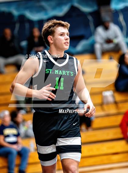 Thumbnail 2 in St. Mary's vs. McClatchy photogallery.