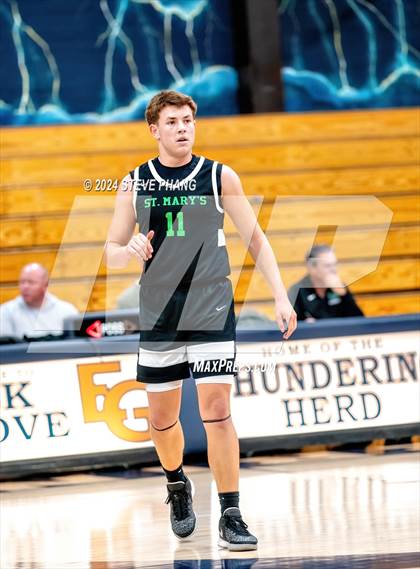 Thumbnail 2 in St. Mary's vs. McClatchy photogallery.