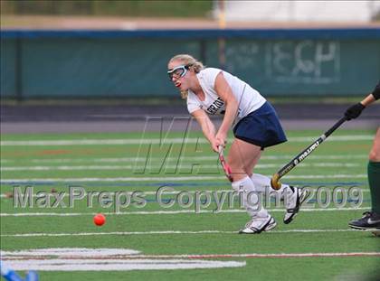 Thumbnail 2 in Wilton vs Norwalk (FCIAC Quarterfinal) photogallery.