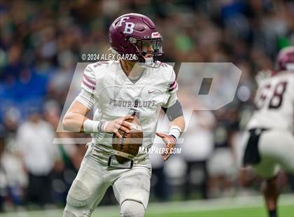 Thumbnail 2 in Flour Bluff @ Southwest (UIL 5A Regional Playoff) photogallery.
