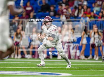 Thumbnail 3 in Flour Bluff @ Southwest (UIL 5A Regional Playoff) photogallery.