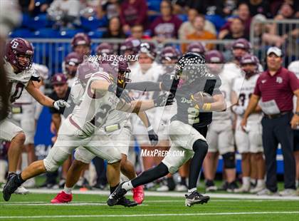 Thumbnail 2 in Flour Bluff @ Southwest (UIL 5A Regional Playoff) photogallery.