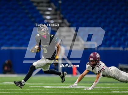 Thumbnail 1 in Flour Bluff @ Southwest (UIL 5A Regional Playoff) photogallery.