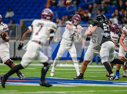 Thumbnail 3 in Flour Bluff @ Southwest (UIL 5A Regional Playoff) photogallery.