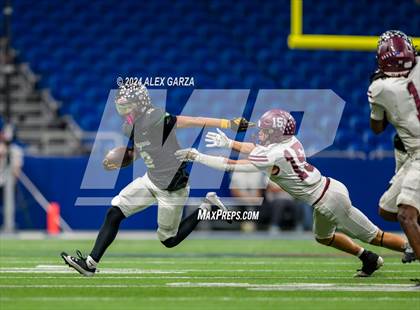 Thumbnail 3 in Flour Bluff @ Southwest (UIL 5A Regional Playoff) photogallery.