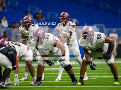 Thumbnail 3 in Flour Bluff @ Southwest (UIL 5A Regional Playoff) photogallery.