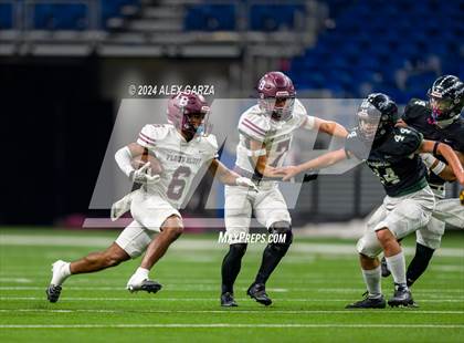 Thumbnail 1 in Flour Bluff @ Southwest (UIL 5A Regional Playoff) photogallery.