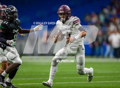 Thumbnail 3 in Flour Bluff @ Southwest (UIL 5A Regional Playoff) photogallery.