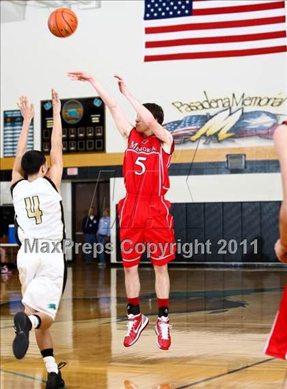 Thumbnail 2 in Pasadena Memorial vs Memorial (Mc Donald's Texas Invitational) photogallery.