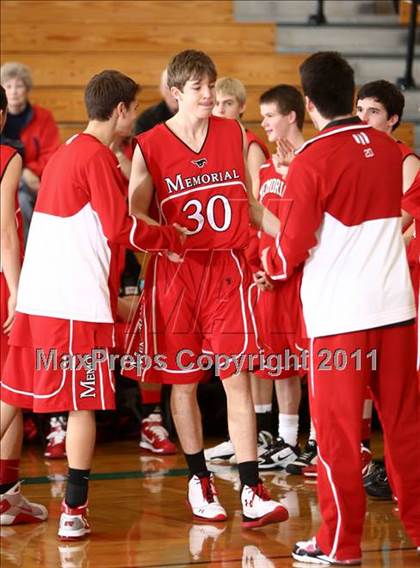 Thumbnail 1 in Pasadena Memorial vs Memorial (Mc Donald's Texas Invitational) photogallery.
