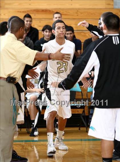 Thumbnail 2 in Pasadena Memorial vs Memorial (Mc Donald's Texas Invitational) photogallery.