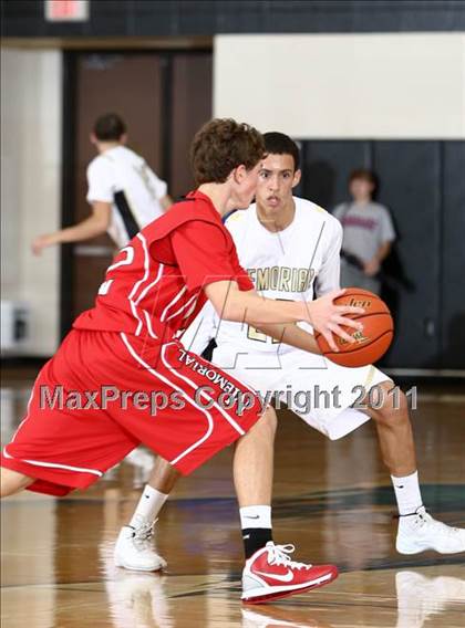 Thumbnail 1 in Pasadena Memorial vs Memorial (Mc Donald's Texas Invitational) photogallery.