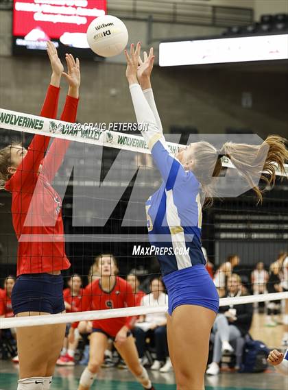 Thumbnail 1 in Orem vs. Woods Cross (UHSAA 5A Consolation Semifinal) photogallery.