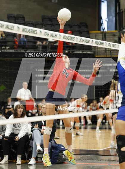 Thumbnail 2 in Orem vs. Woods Cross (UHSAA 5A Consolation Semifinal) photogallery.