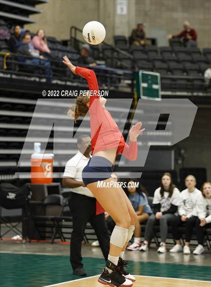 Thumbnail 1 in Orem vs. Woods Cross (UHSAA 5A Consolation Semifinal) photogallery.