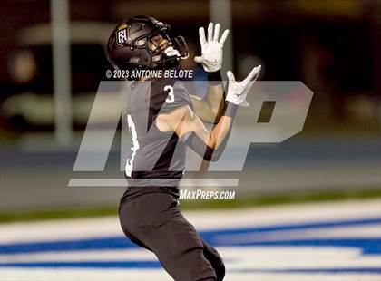 Thumbnail 2 in Los Alamitos vs. Servite photogallery.