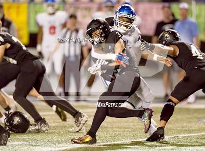 Thumbnail 3 in Los Alamitos vs. Servite photogallery.